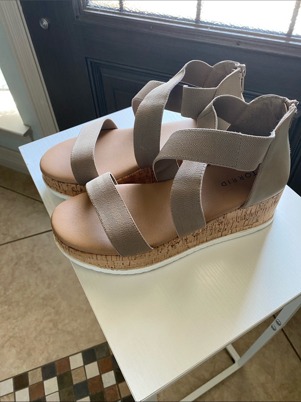 torrid Taupe Elastic-Strap Cork Platform Sandals 9.5 wide